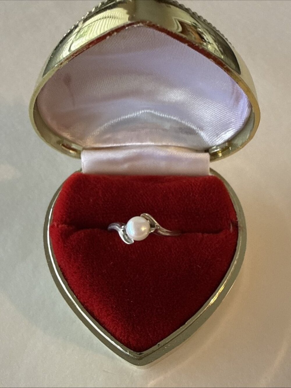 10Kt White Gold Kimberly Pearl Ring Vintage 2.3 Gms